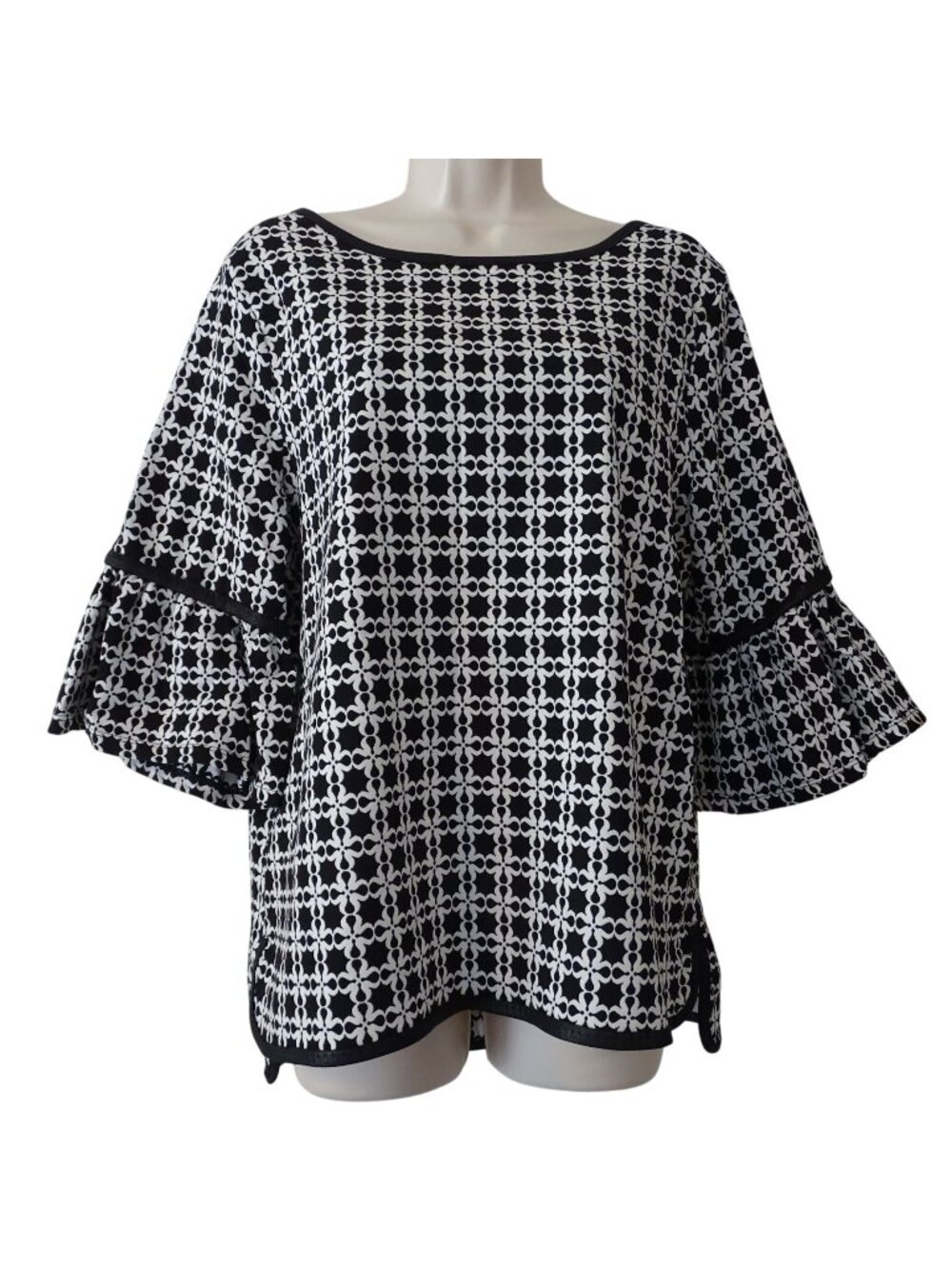 Max Studio Black White Geometric Bell Sleeve Knit Top Women Size XL Boho Office